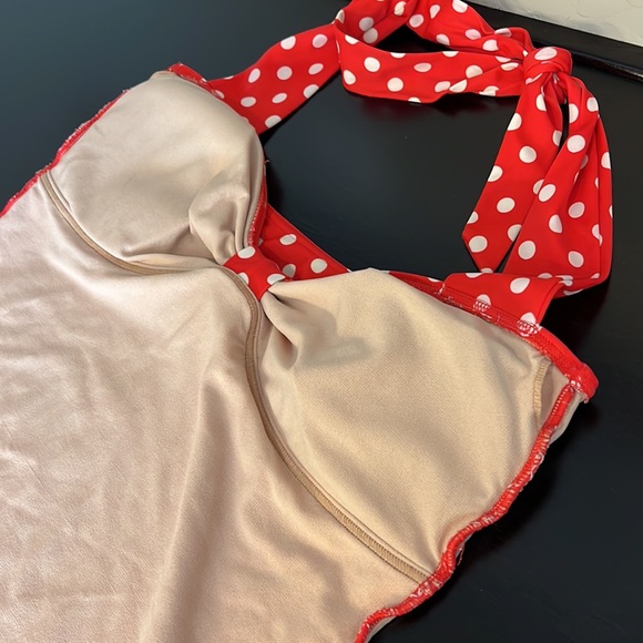 DownEast Basics Sausalito Halter Pinup Polka dot Tankini, red and white, size L - Picture 5 of 8